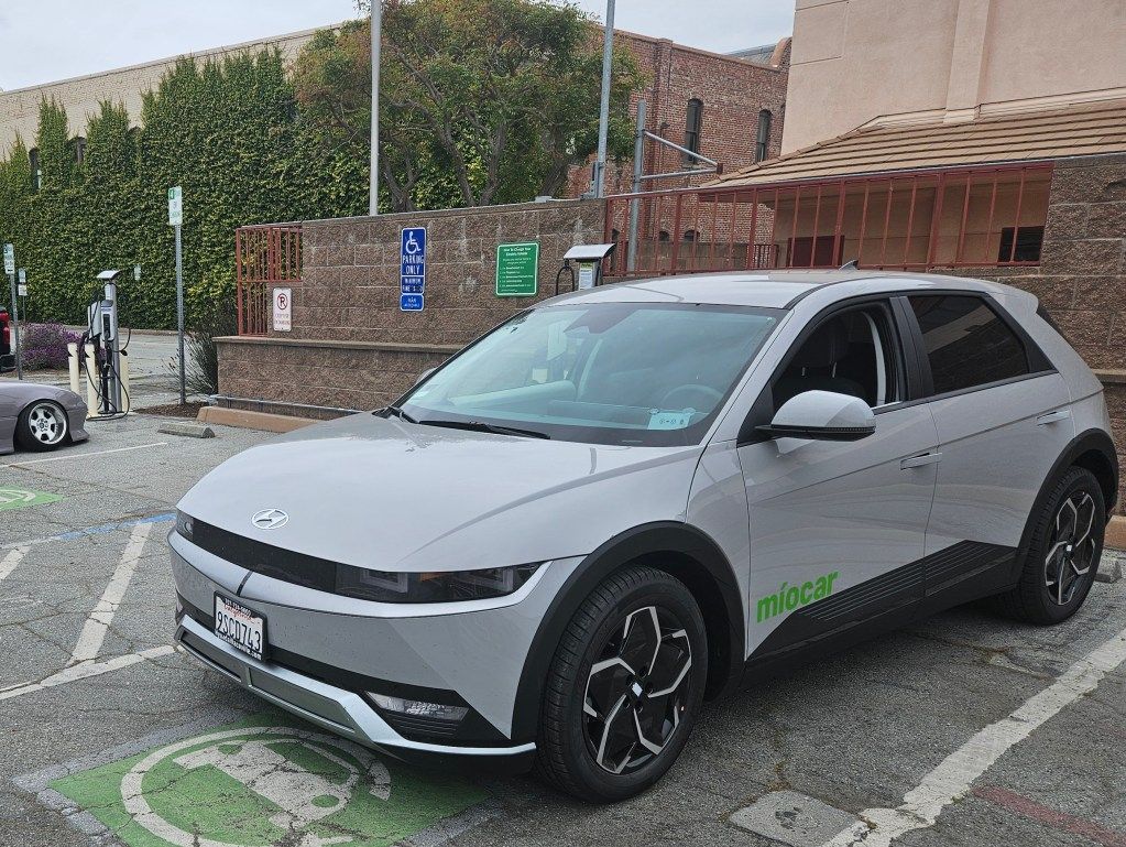 Watsonville to launch bilingual $4-an-hour electric car-sharing pilot ...