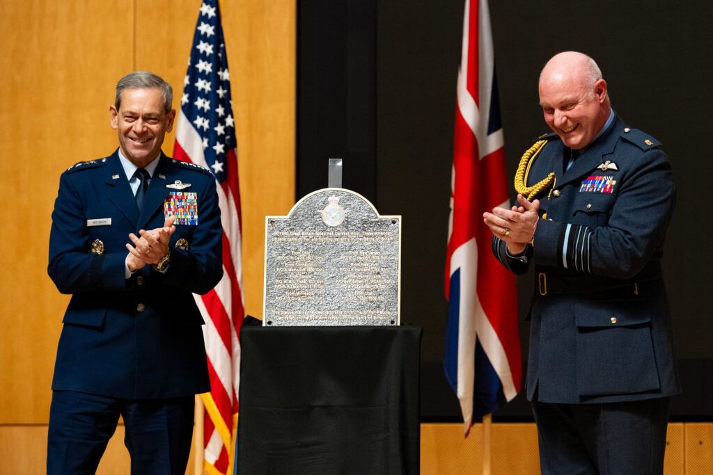 British military leaders honor Americans who fought in the Battle of ...