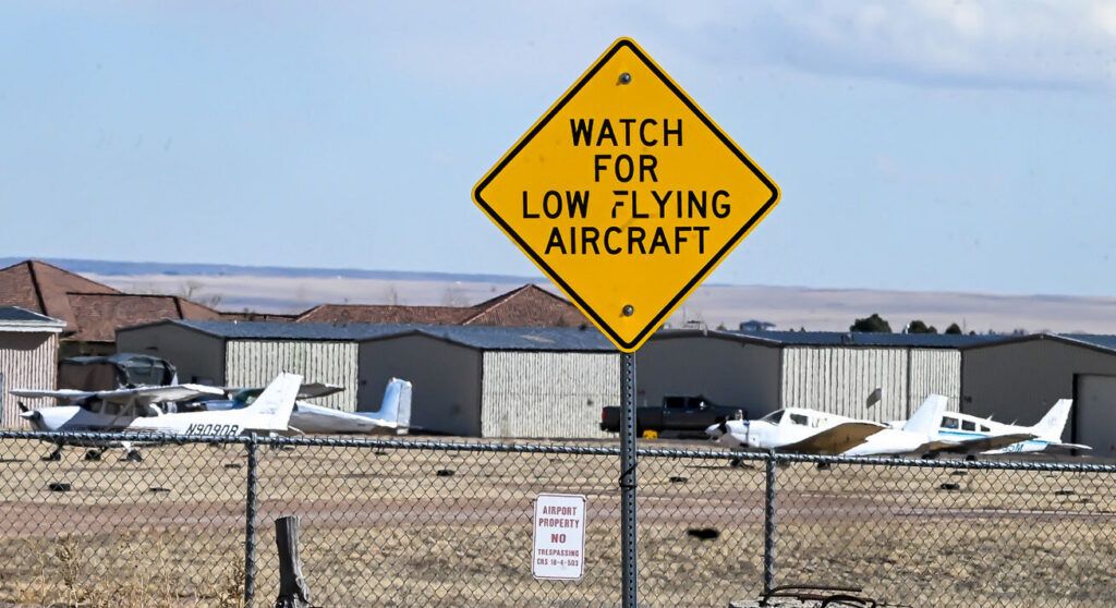 Die US-Luftwaffenakademie bezeichnet geplante Windkraftanlagen als ...