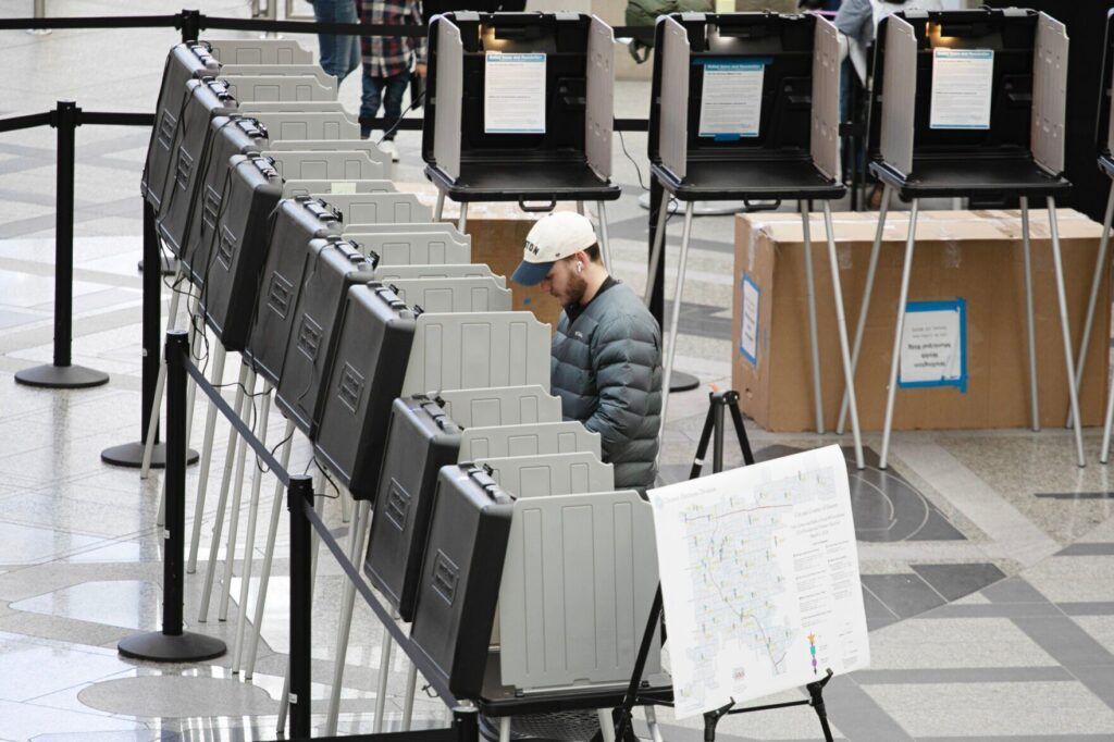 Federal judge upholds constitutionality of Colorado campaign contribution ...